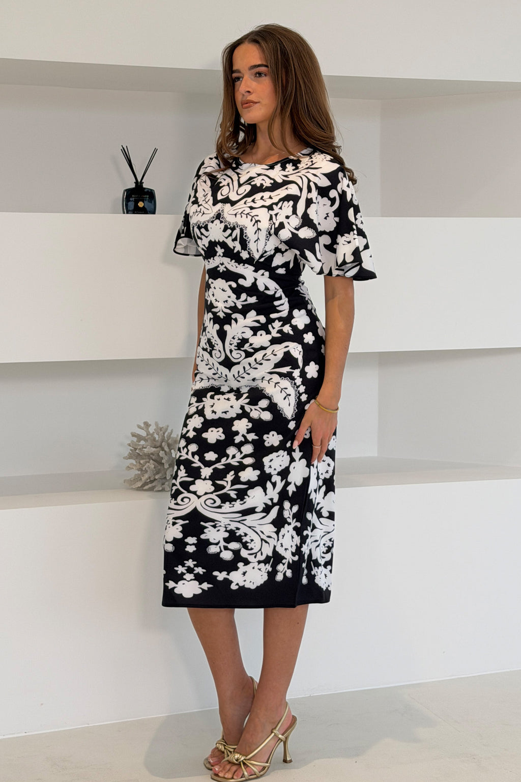 Vestido midi blanco y negro Jocelyn